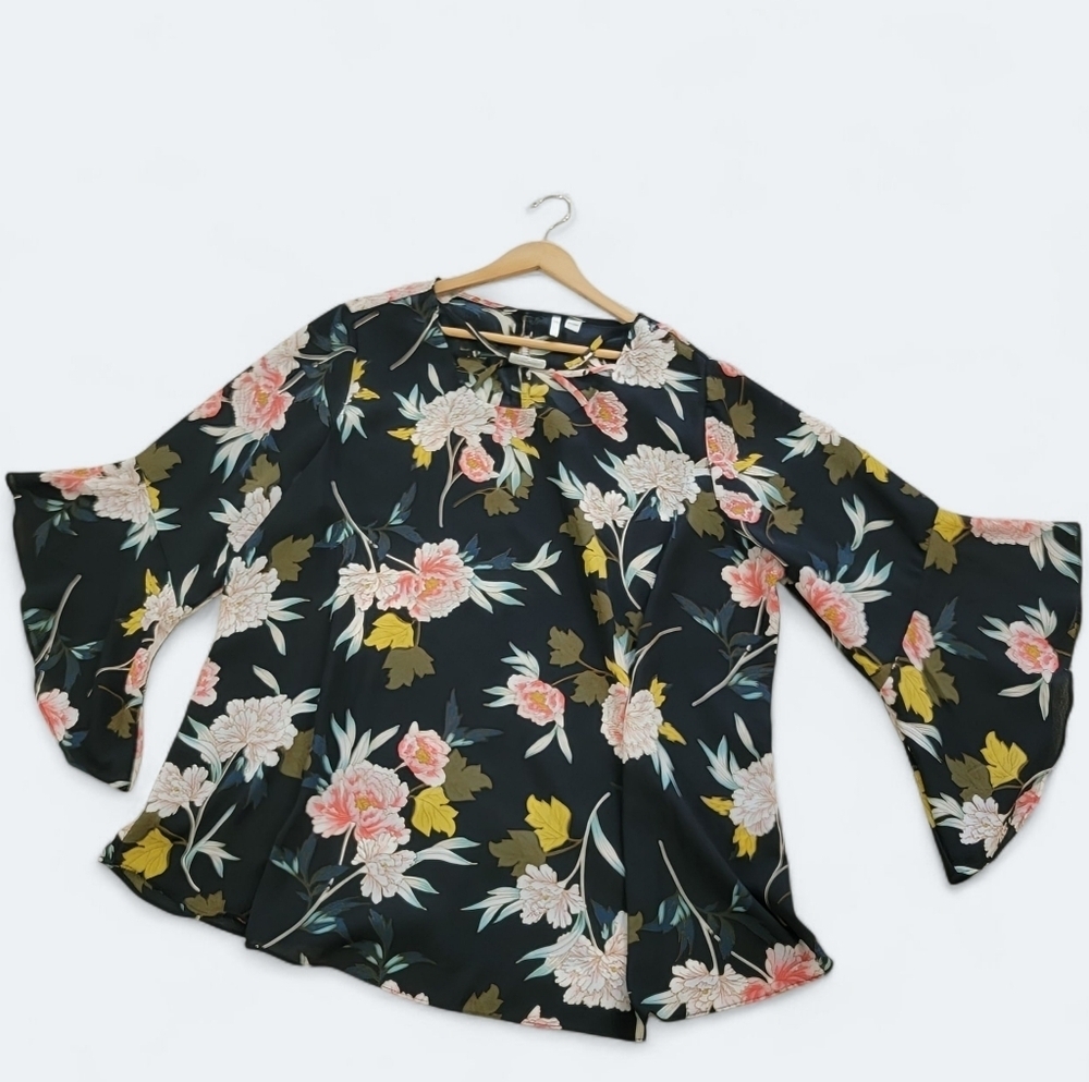 C est. 1946 Floral Black Blouse With Statement Sleeves Size 18 / 20 Ruffle